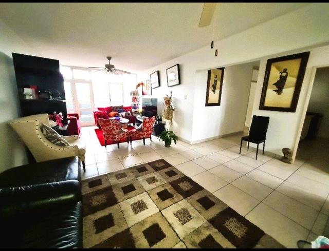 2 BEDROOM FLAT SOLD IN PINETOWN CENTRAL